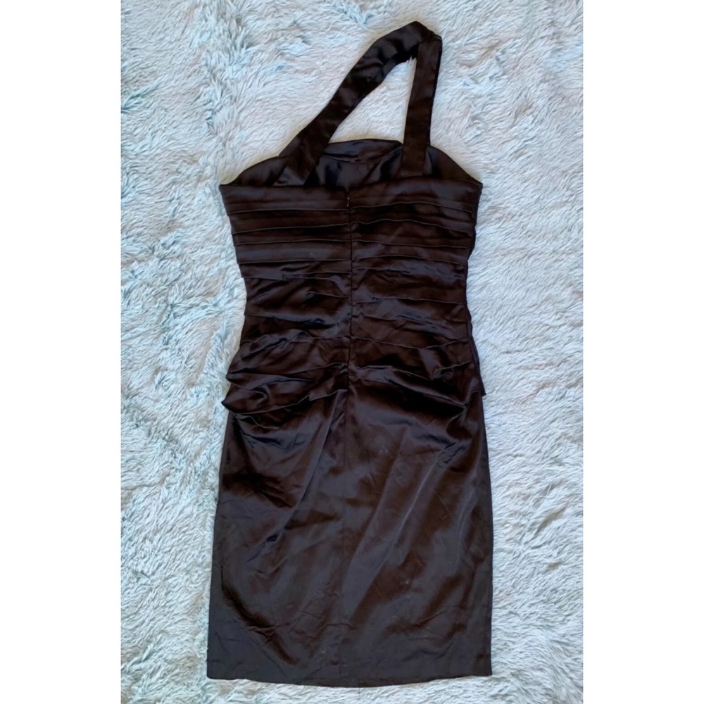 SUZI CHIN MAGGY BOUTIQUE Ruched Cocktail Dress - Picture 3 of 4
